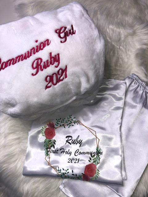 Communion Set-Personalised Fluffy Robe and Pyjamas with wreath - Robes 4 You