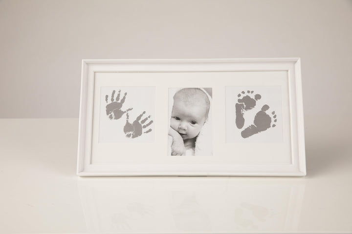 Photo frame press for imprint of baby hands and feet - Robes 4 You